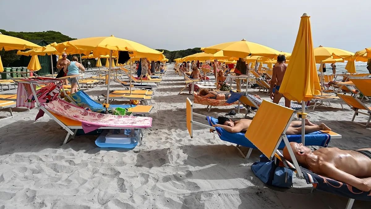 Popular Beach Now Requires Advance Reservations and Visitor Fees